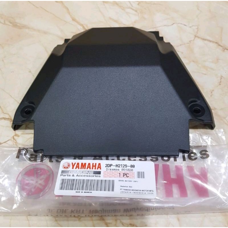 COVER TUTUP AKI NMAX OLD 2015-2019 ORIGINAL YAMAHA