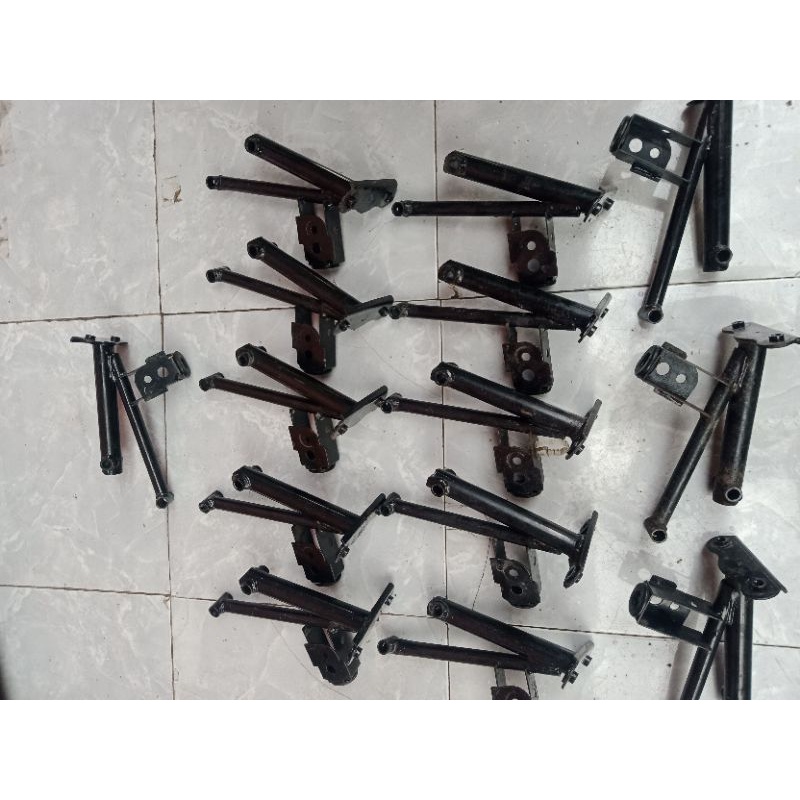 Plat Bereket Bracket Dudukan Cover Tameng Beat ECO / Beat Digitial / Beat Street /ORIGINAL