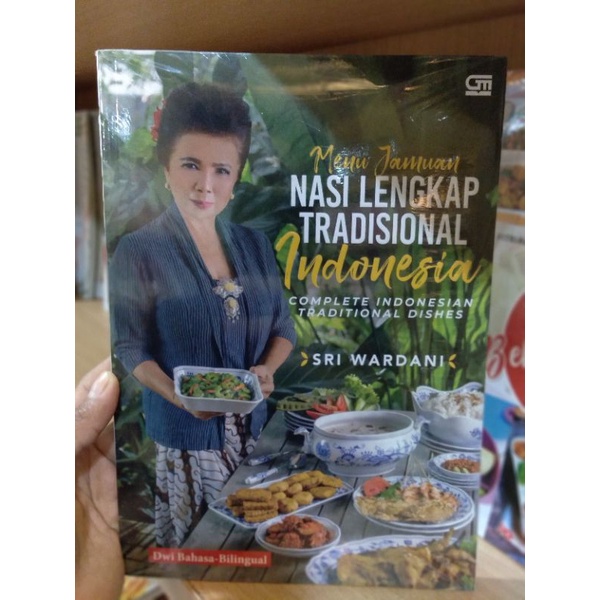 

Menu Jamuan Nasi Lengkap Tradisional Indonesia