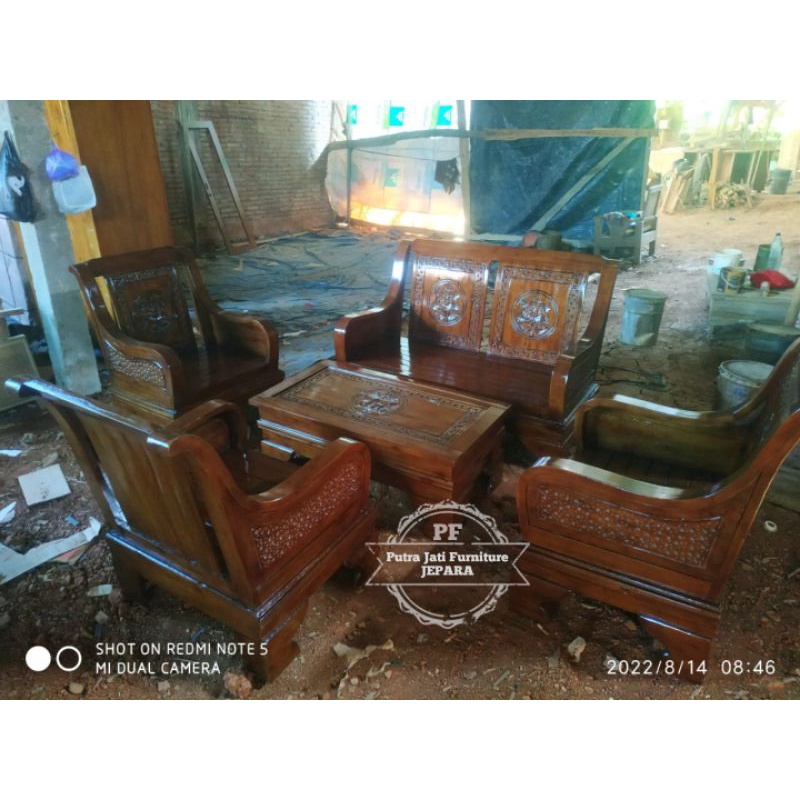 Kursi Tamu Ruangan Meja Tamu Rumah Kayu Jati Jepara