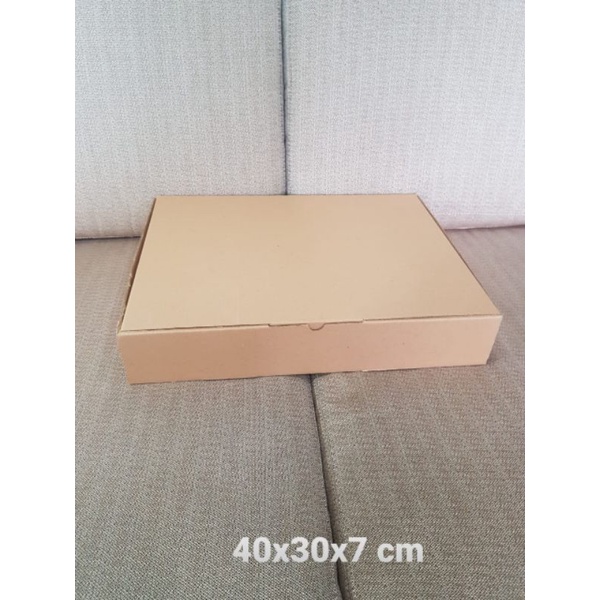 

Kardus Box uk. 40x30x7 cm Kotak Karton Die Cut