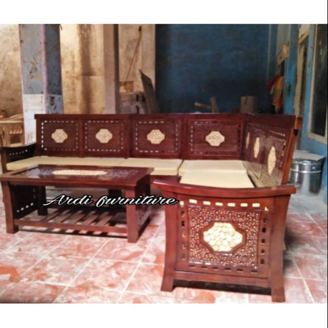 Kursi sudut minimalis + matras,meja kursi  tamu ukir