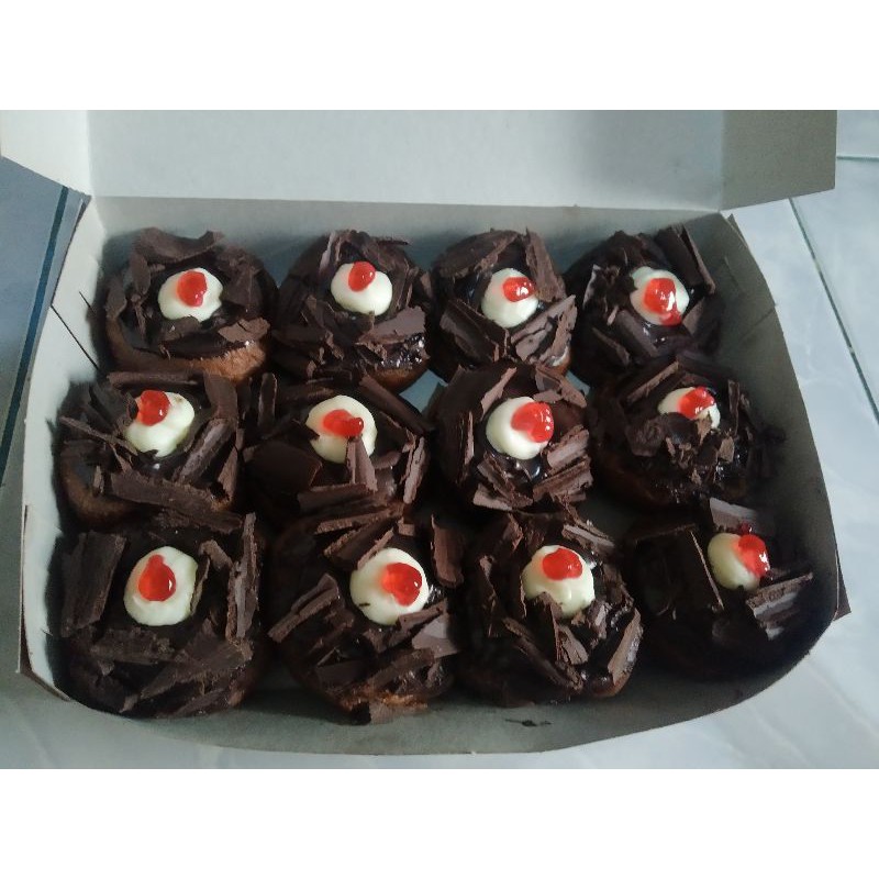 

Donat Blackforest