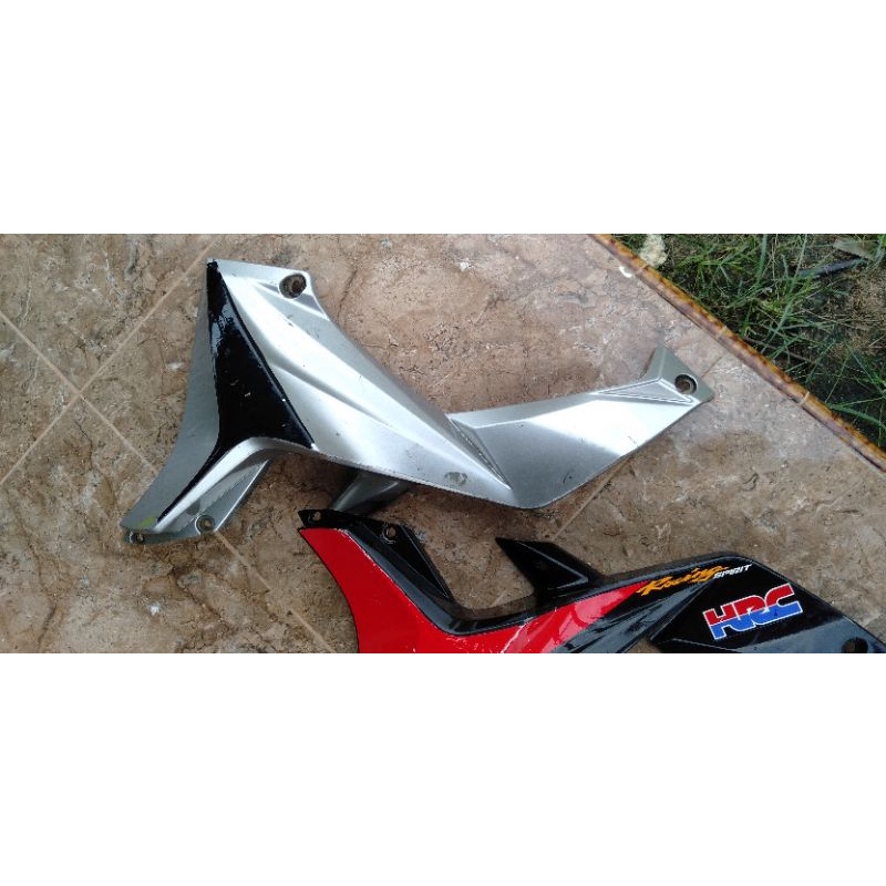 cover body depan bawah Blade 110 krbu