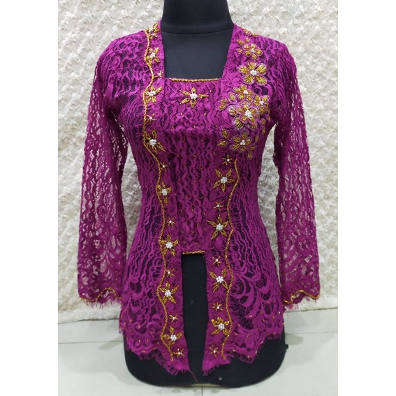 KEBAYA BROKAT PAYET/KEBAYA BALI