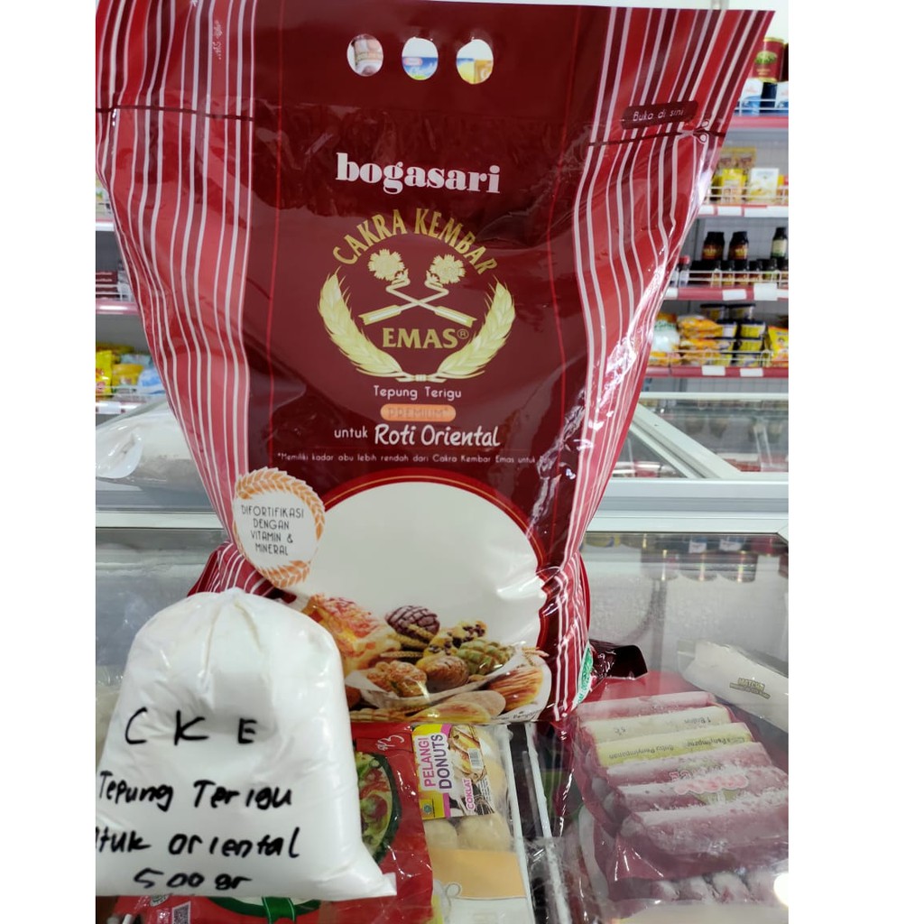 Bogasari Tepung Roti Oriental Repack 500gr