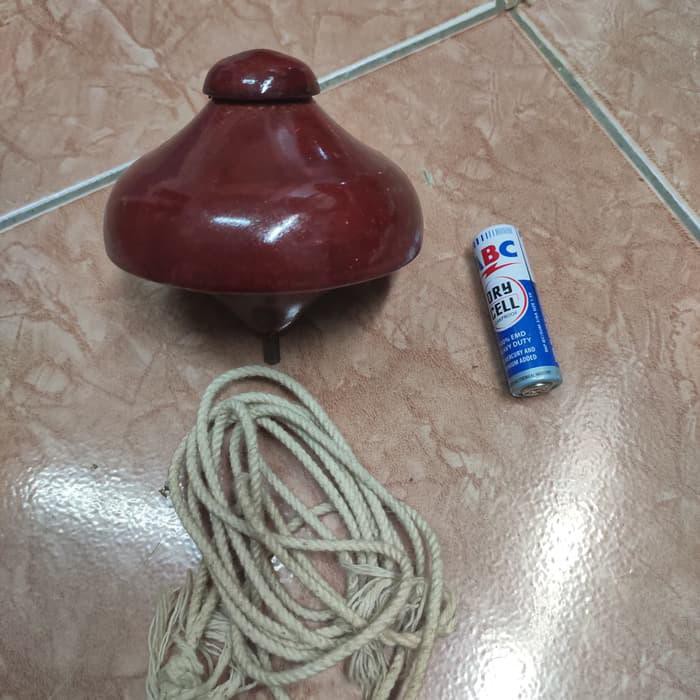 Permainan Tradisional / Gangsing Kayu