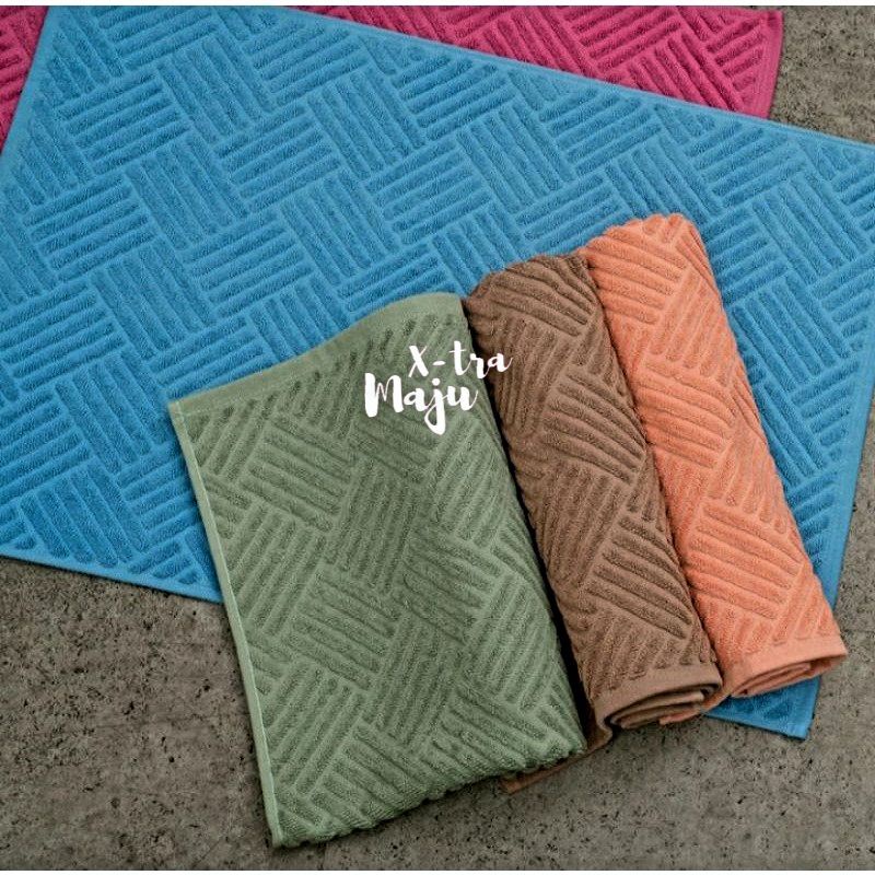 Keset Handuk Polos Hotel Tebal 42x60cm - KATUN BRAIDS