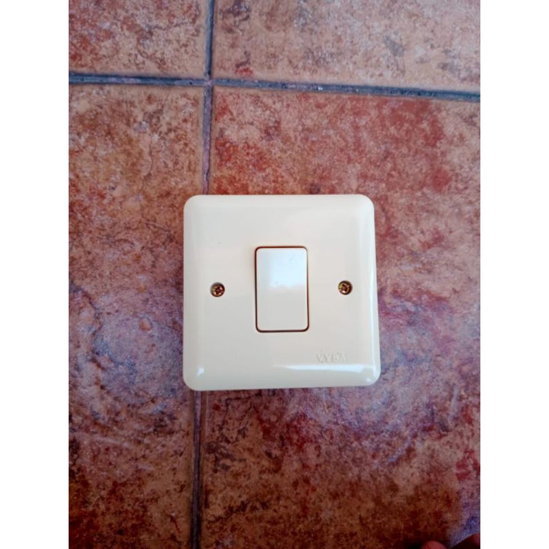 SAKLAR TUNGGAL IB "VYBA"