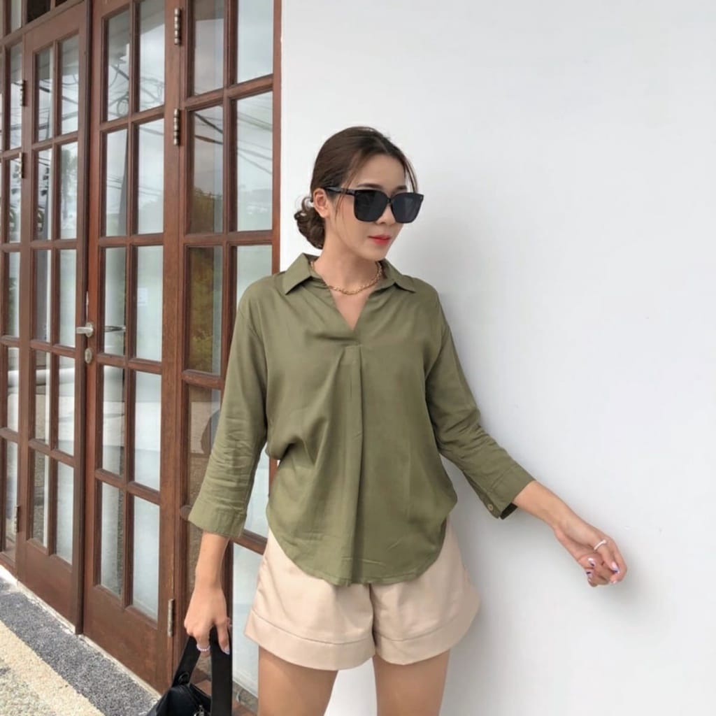 Tq88indonesia Fashion Baju Blouse Wanita Terbaru / Sarra Vneck RAYON DIAMOND Shirt / Blus Polos / Busana Casual Cewek / Ootd / Outfit Kekinian