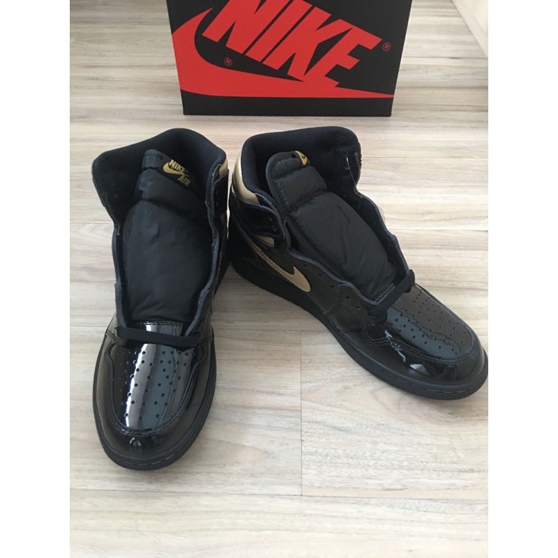 Air Jordan 1 High OG “Black Metallic Gold”