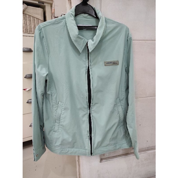 Preloved/Second Jaket Merk AmorePacific