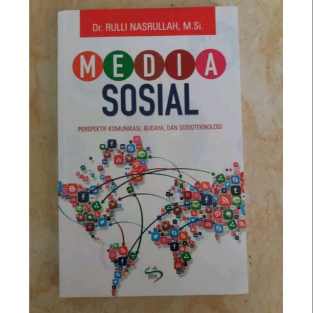 Buku Media Sosial