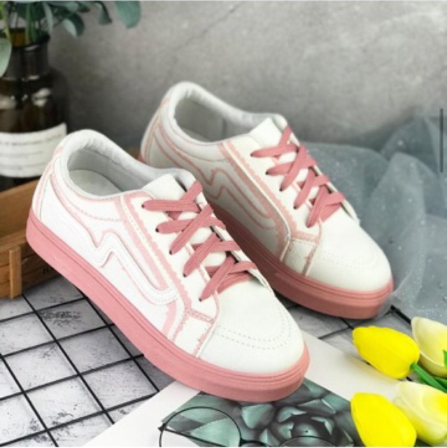 Sneakers 3065 import realpict