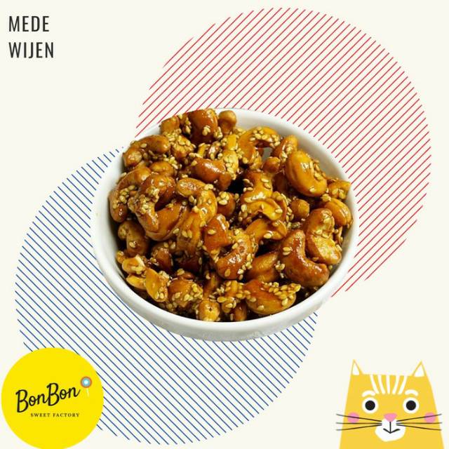 

Kacang Mete Wijen 500 Gr / Kacang Mede Wijen / Sesame Cashews