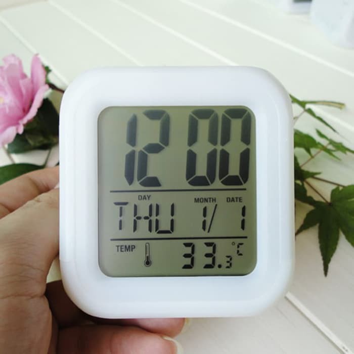 Jam Weker Alarm Moody Clock Kubus Berubah 7 Warna Pengukur Suhu