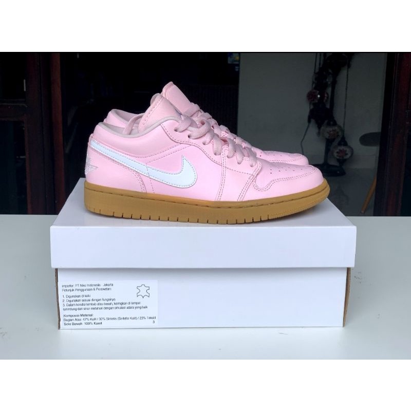 Air Jordan 1 Low Arctic Pink