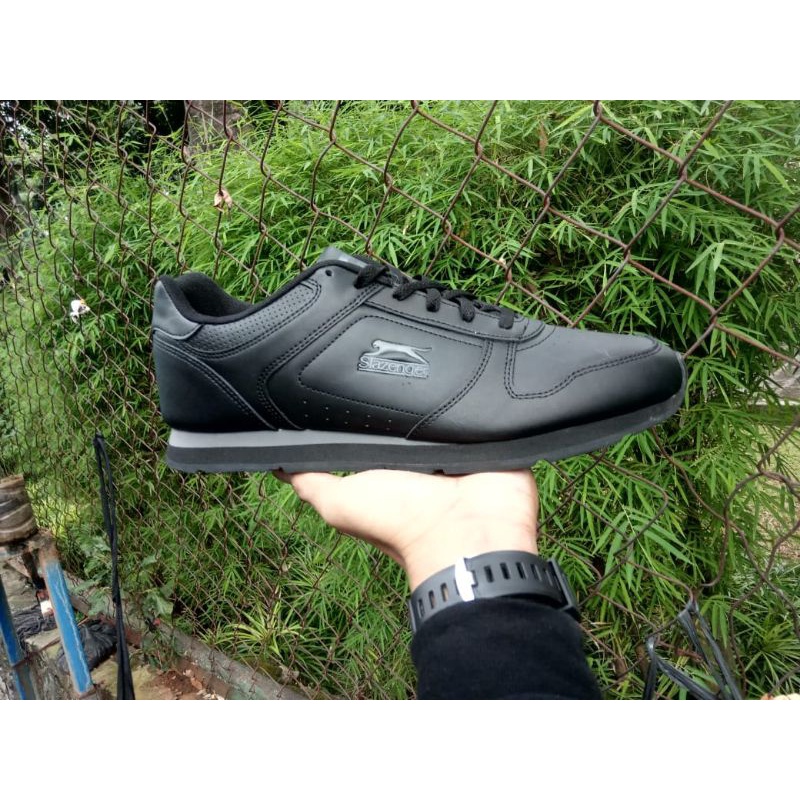 SEPATU BIG SIZE SLEZENGER INSOLE ORI SIZE 47 48 49
