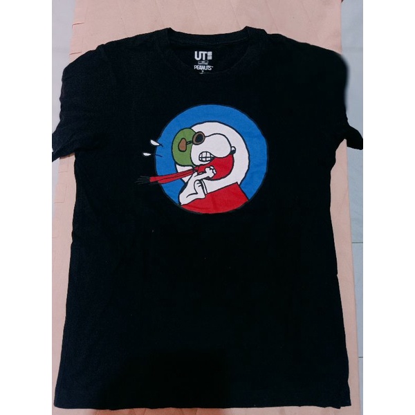 kaos uniqlo x peanuts