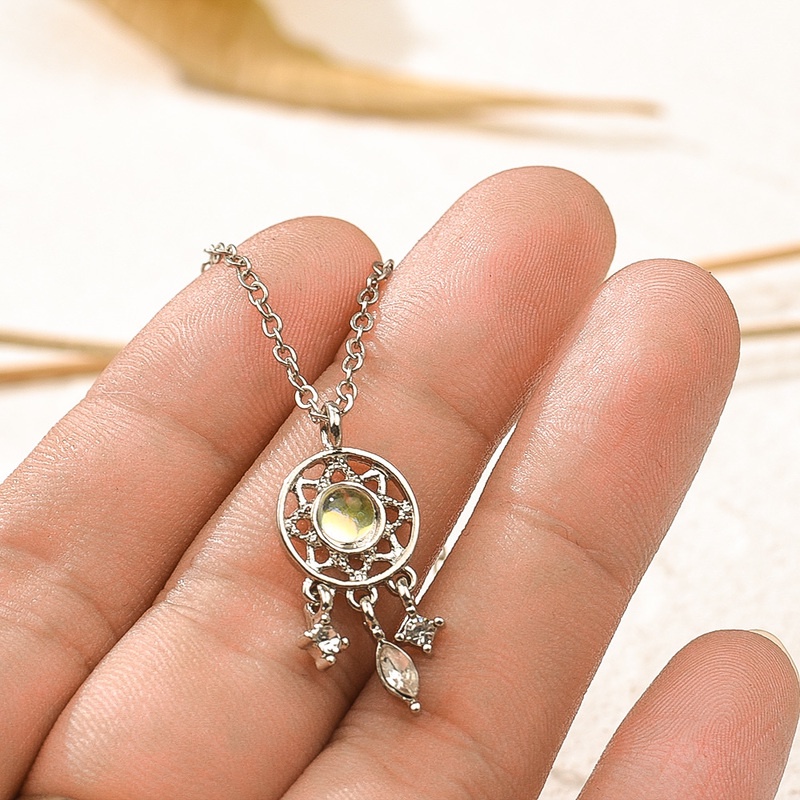 1pc Kalung Liontin Dream Catcher Bahan Alloy Model Hollow Untuk Wanita