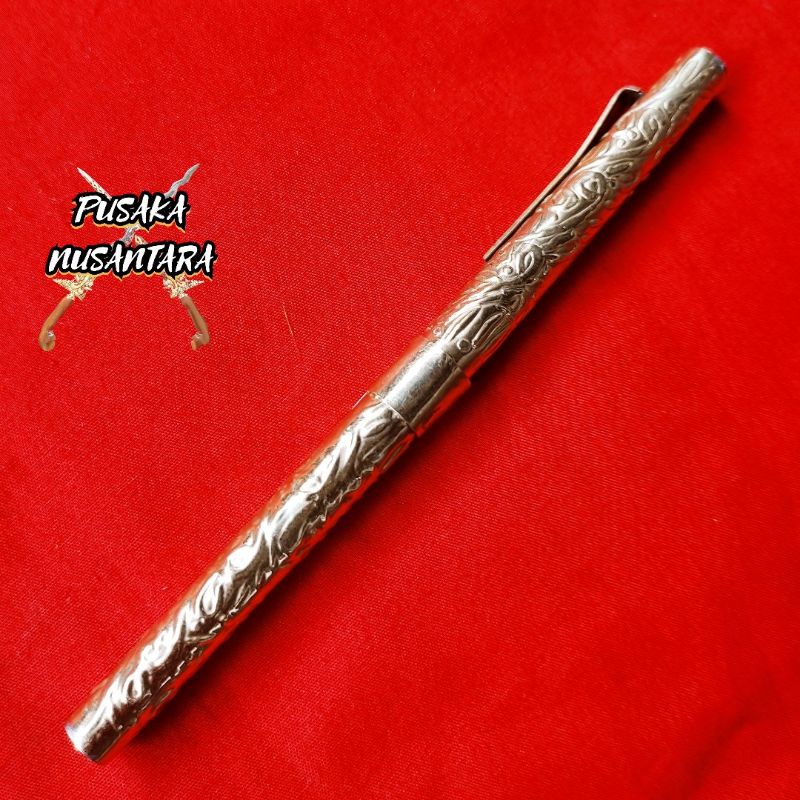 

Pen / Pena / Bolpoin Rajah Langka Antik Isi Dua Keris