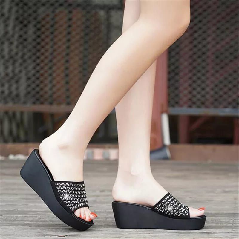 Wedges Sofiya/Wedges Pesta/Sandal Kekinian/Sandal Wanita Terbaru