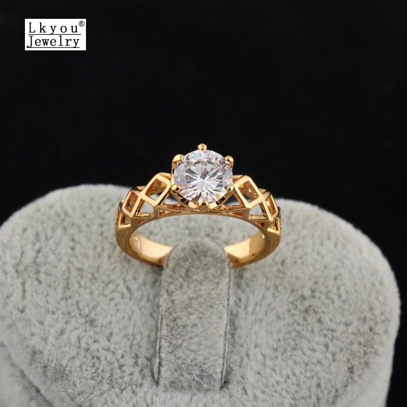 Cincin Lapis Emas Model Hollow Aksen Berlian Zircon Untuk Hadiah