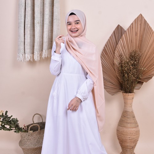 Pashmina Diamond Premium 180 X 75 Bahan Diamond Crepe-Cream