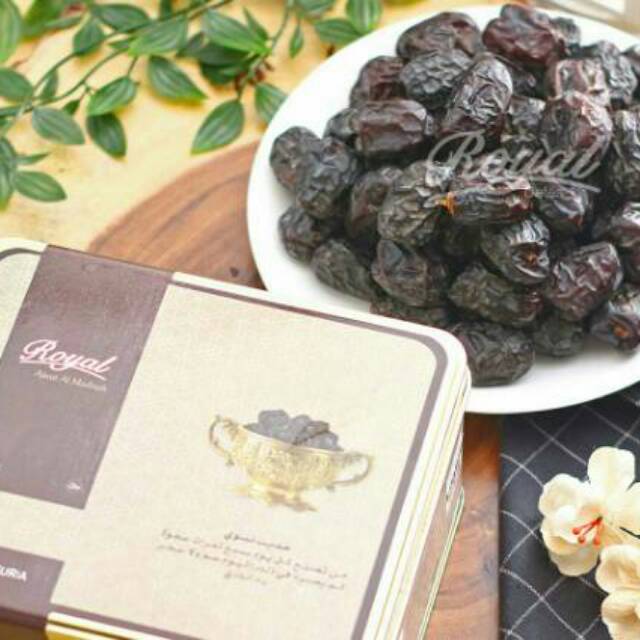 

Kurma Ajwa Royal Dates 850 Gram Asli Madinah