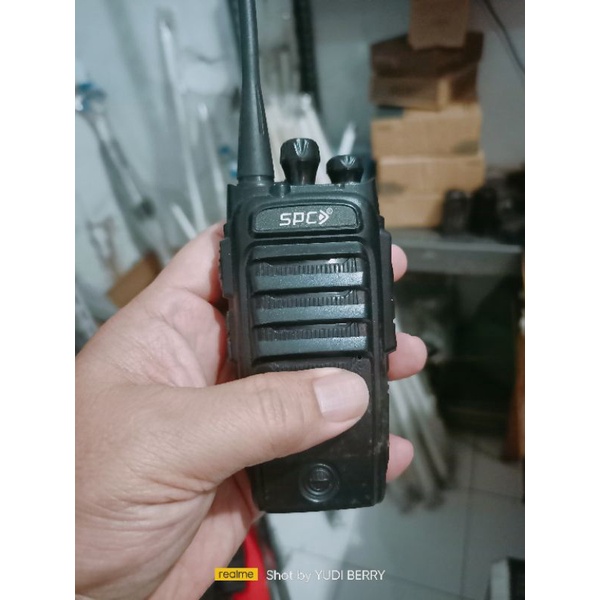 Ht Spc Sh10 Uhf  Normal lengkap Bekas tanpa baterai tanpa charger