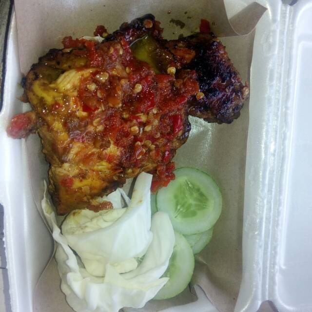 Ayam bakar geprek