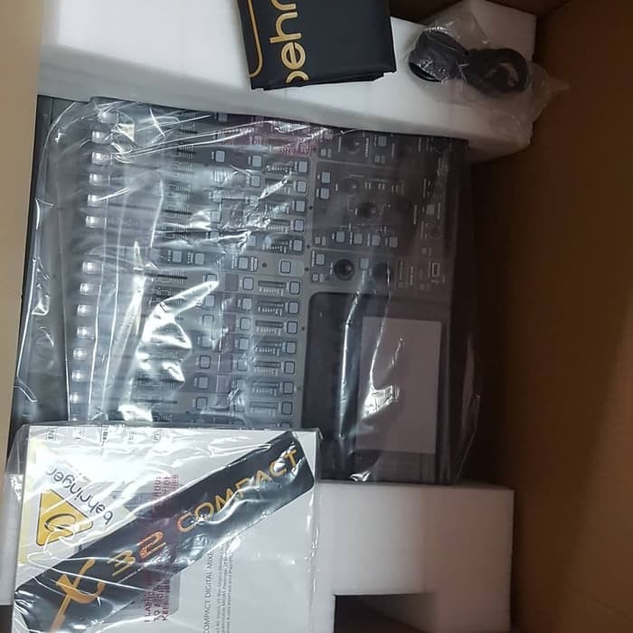 MIXER BEHRINGER X32 COMPACT
