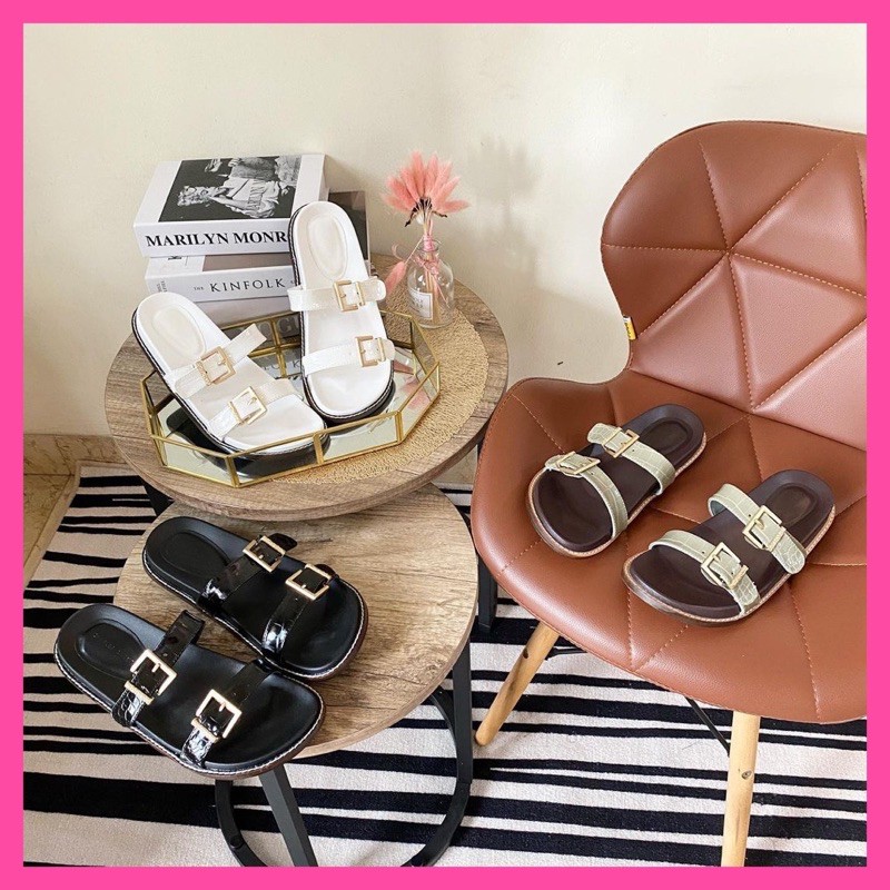 CHARLES AND KEITH (CK) - 374 (SANDAL) WANITA