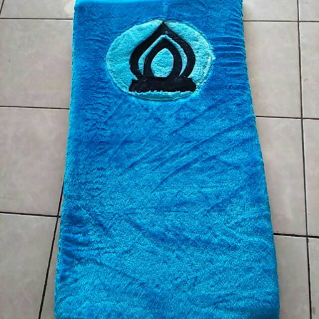 Sajadah bulu rasfur tebal