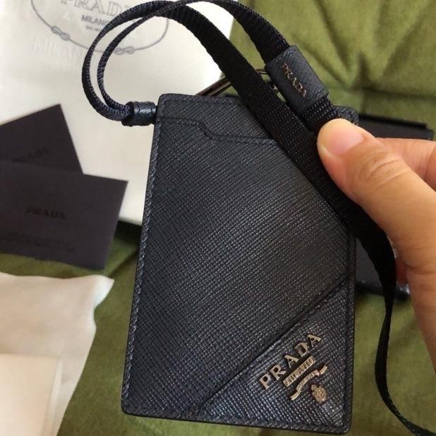 

[[COD]] Tempat Id card Prada warna biru dongker TERMURAH Kode 140