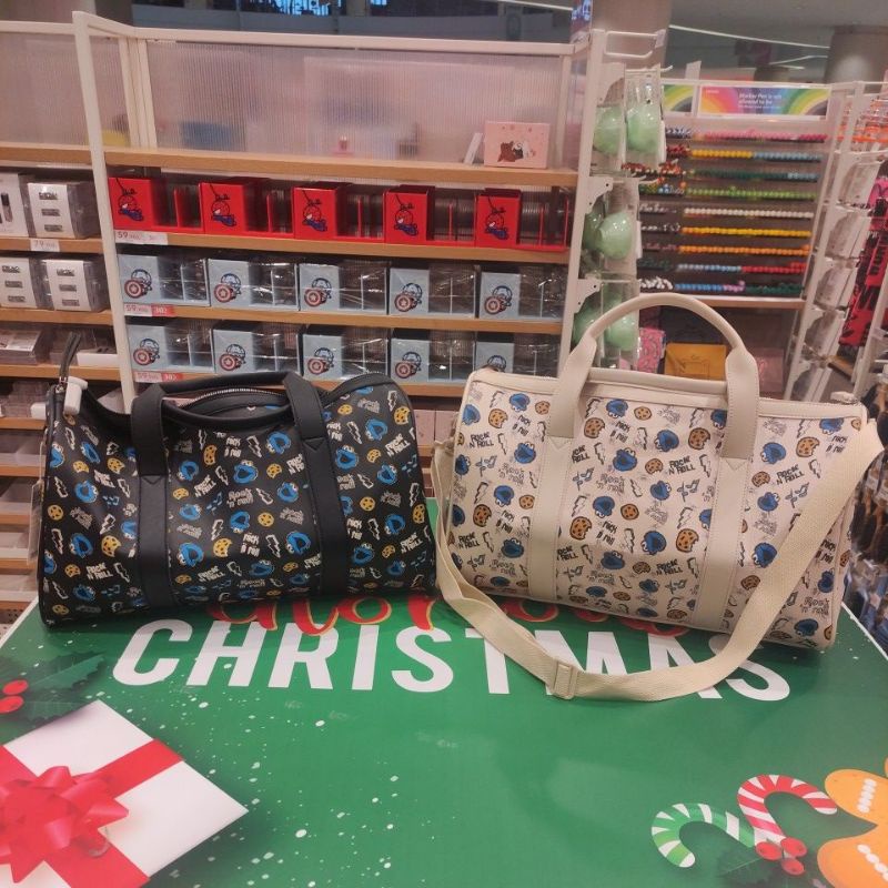 TRAVEL BAG SESAME STREET ORIGINAL MINISO