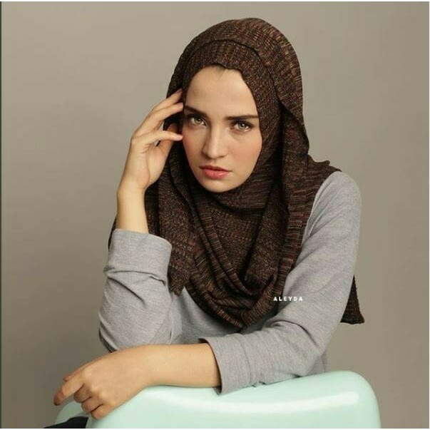 Pasmina Instan Polos Warna Bahan Premium Rajut Hijab Murah Aleyda  ER-150