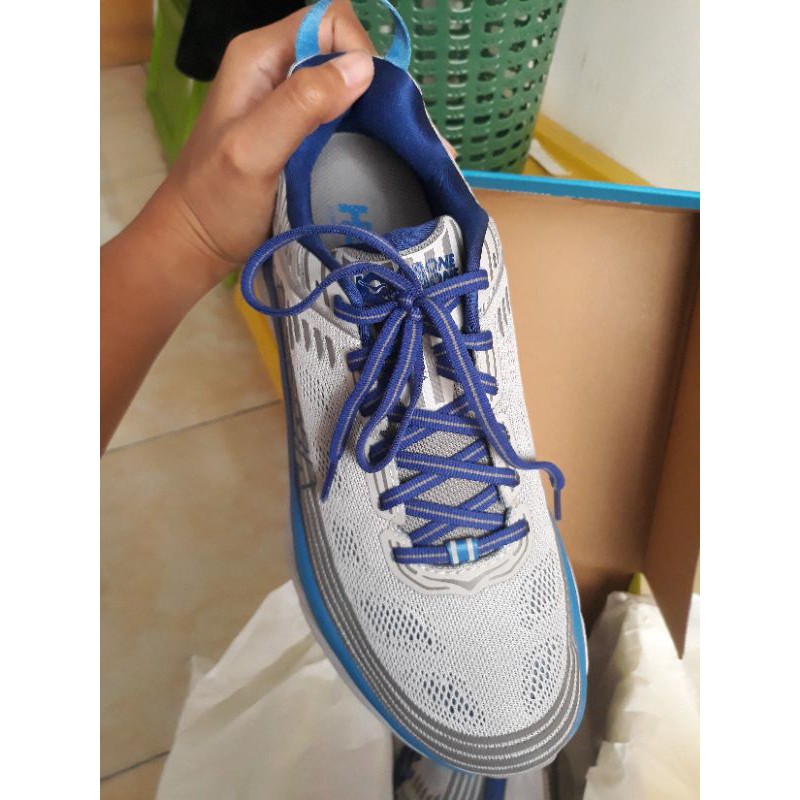 hoka one one bondi 6 grey