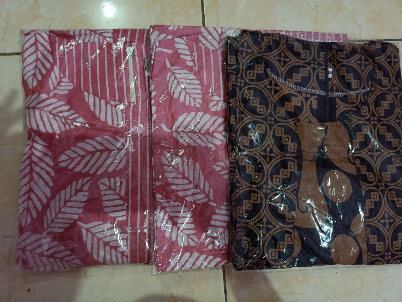Atasan Batik Wanita Motif Soft Batik Kombinasi Terbaru
