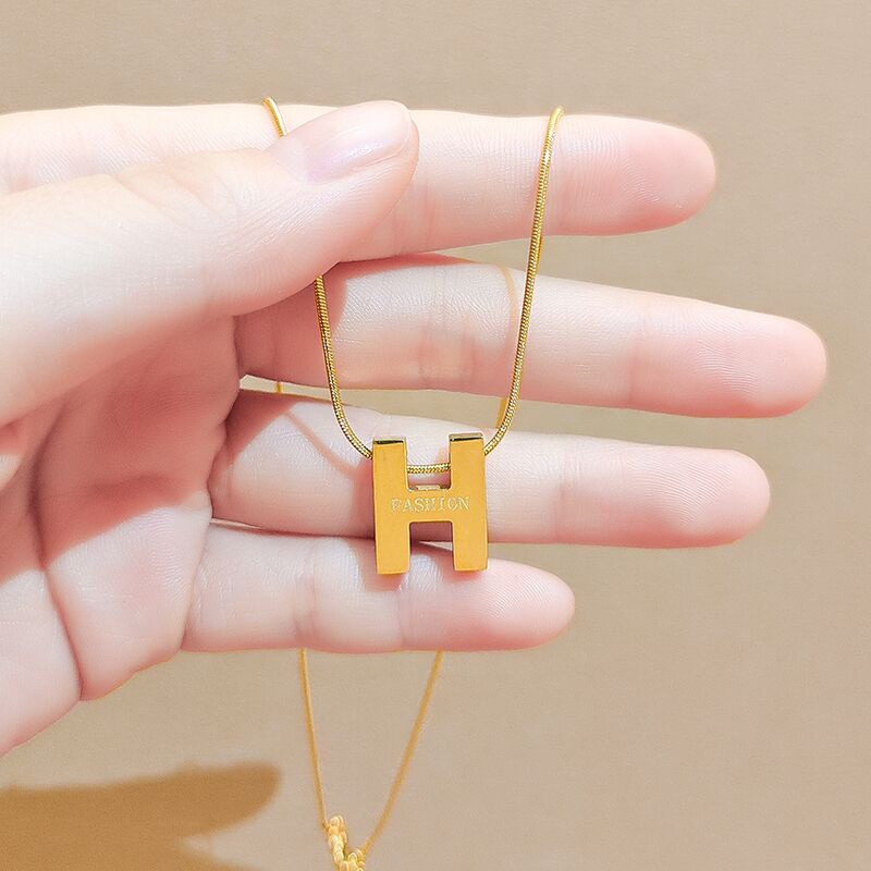 Kalung Titanium Wanita Anti Karat Simple Liontin Huruf H Necklace Emas 18k Aksesoris Korean Style COD