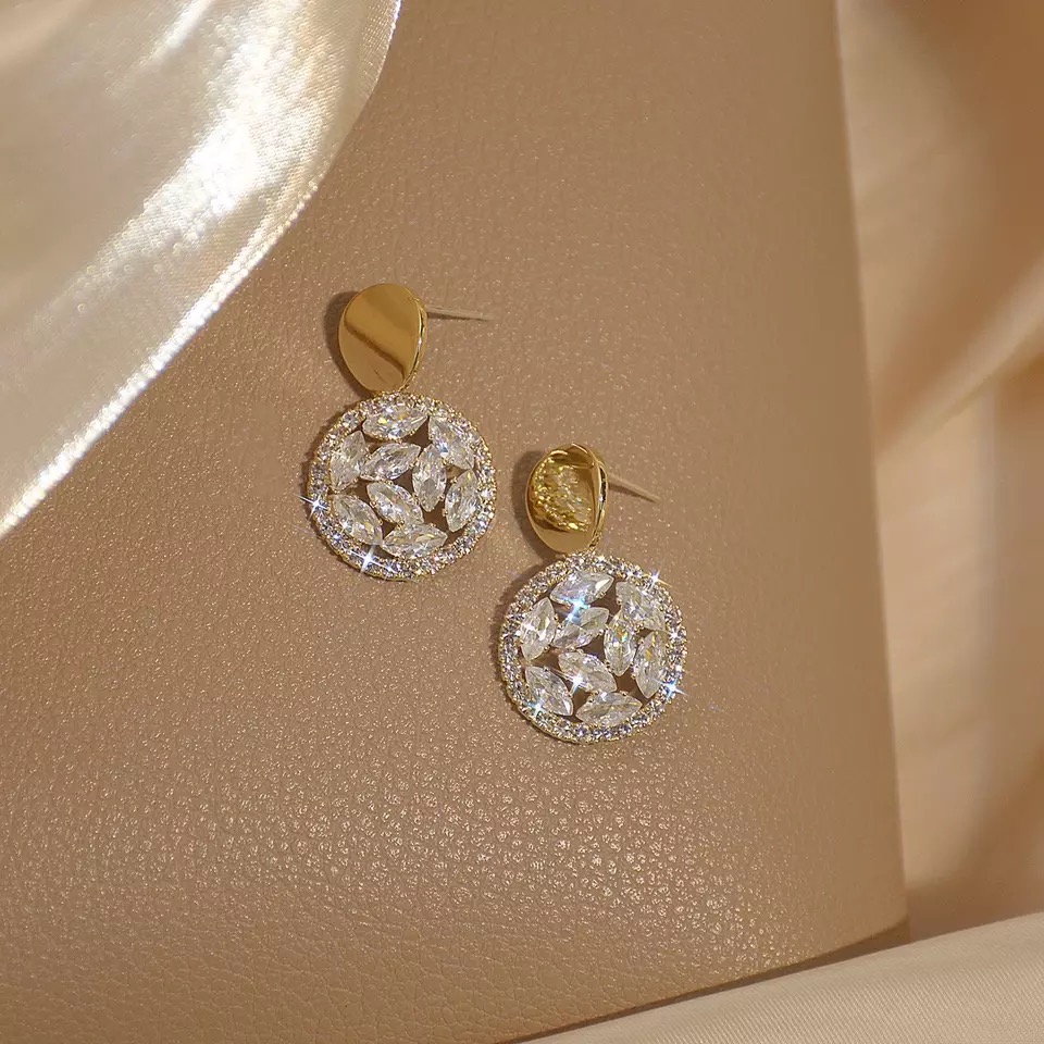 Bright Round High-end Earrings Trendy Korean Temperament Earrings Exaggerated Personality Earrings Creative Gifts.