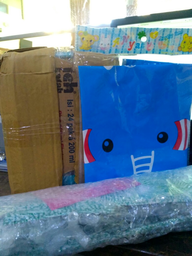 Celemek Karakter Apron