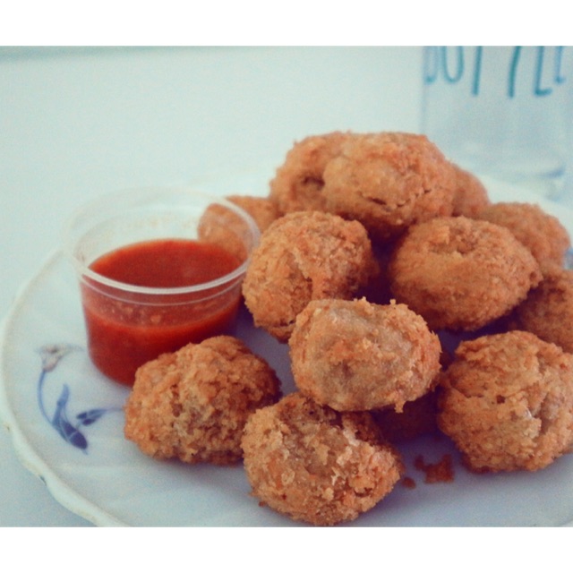 

Bakso goreng ayunsri 20 pcs BEKU