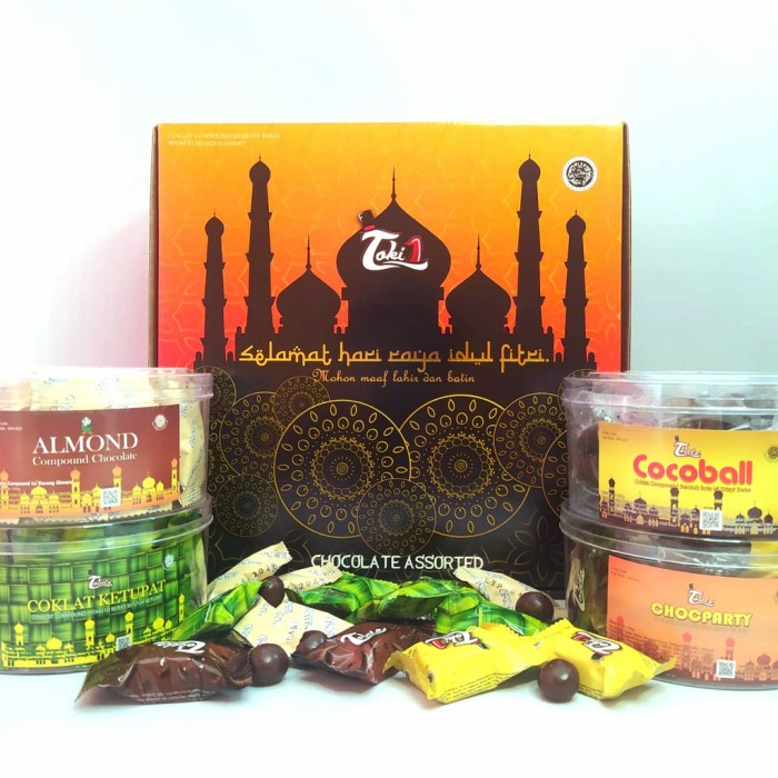 

Coklat Lebaran - Tobelo Chocolate Assorted Lebaran - Tobelo Paket Lebaran Isi 4 Toples