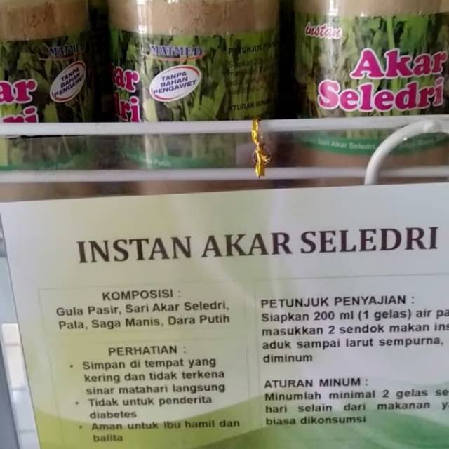 

Ekxtrak akar seledri