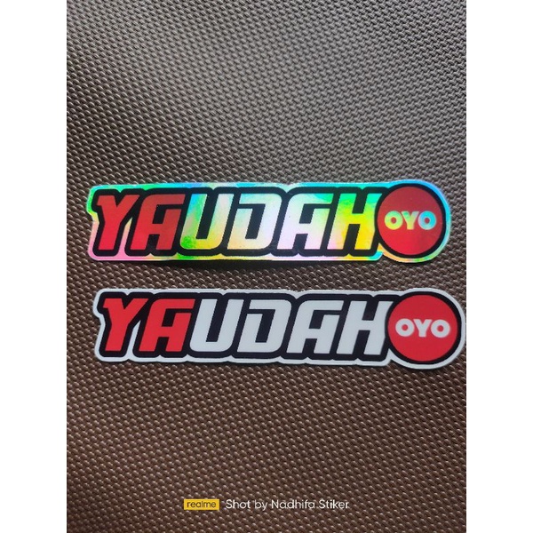 stiker hologram tulisan "YaudahOYo"
