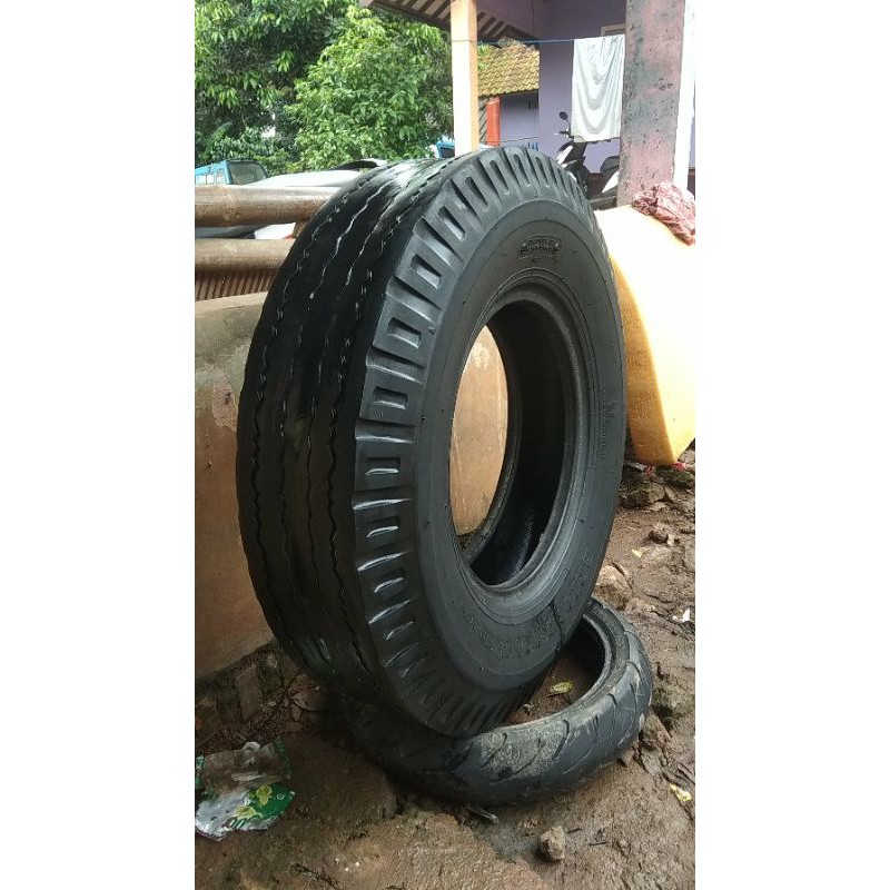 BAN Mobil ENGKEL TRUCK UKURAN 750 R 15 MERK GAJAH TUNGGAL & BRIDGESTONE