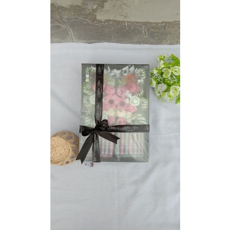 FLOWER BOX/BUNGA BOX/FLOWER BOUQUET/MAHAR SIMPEL/HIASAN DINDING NYALA/LAMPU TIDUR/HIASAN DINDING LAM