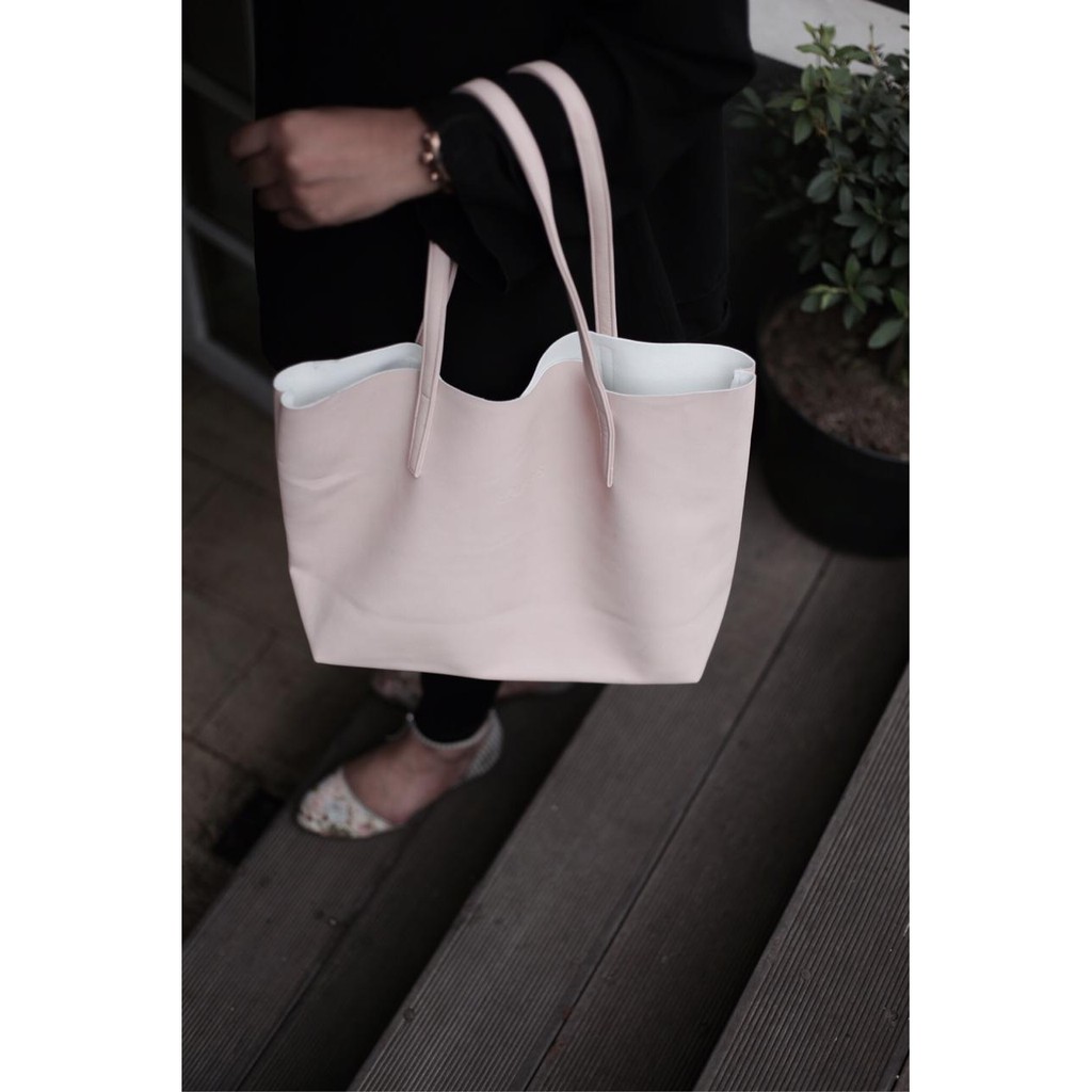  Tas Wanita Simple  Baby Peach Totebag Lolipops Shopee 