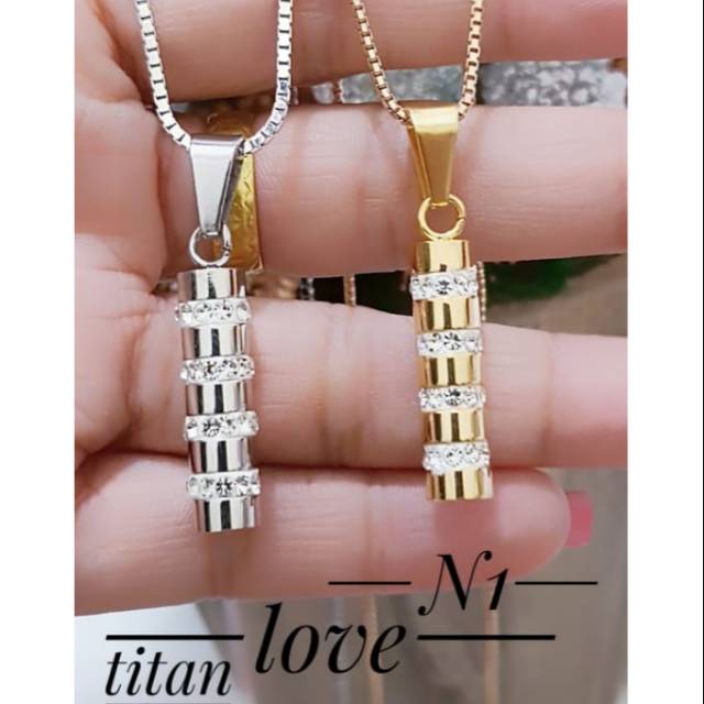 Kalung liotin titanium